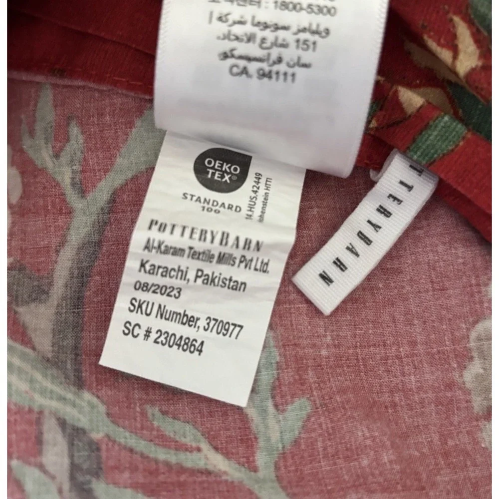 Pottery Barn Red Dahlia Floral Print Standard Pillow Sham 27